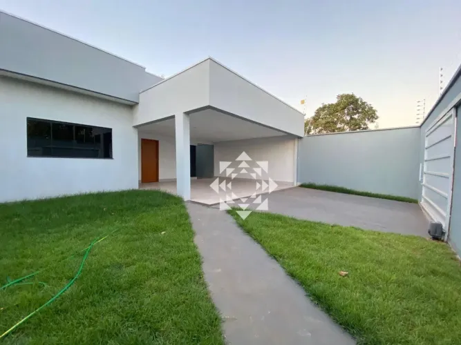 Casa térrea com 3 quartos e amplo quintal no Setor Park dos Buritis em Palmas