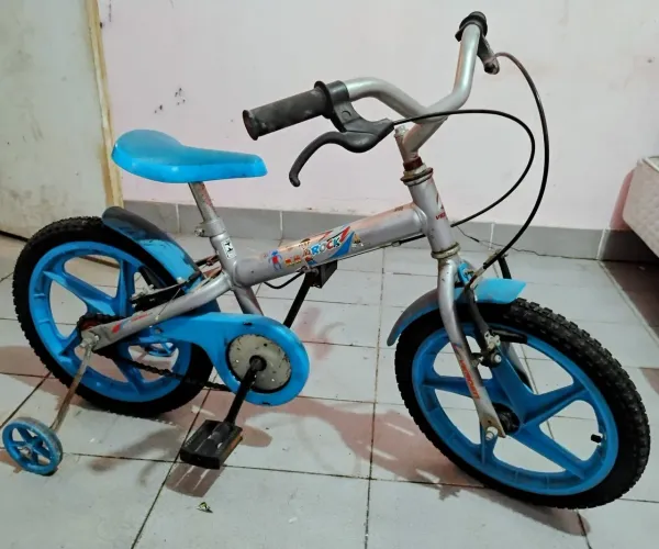 Bicicleta infantil aro16 *(promoção dia das mães)*