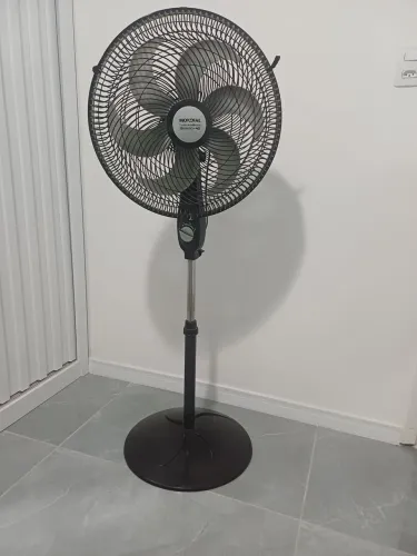 Ventilador de coluna  Mondial Bravio silêncio  3 velocidades 40cm