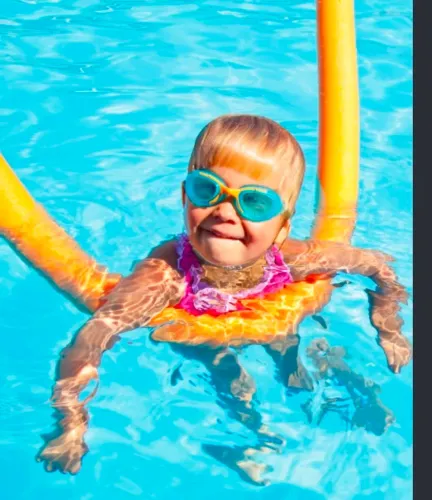 Macarrão pra piscina novo 14,00 a unidade