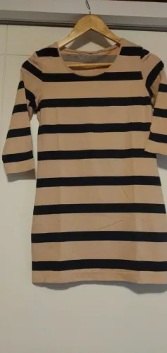 Lote de 6 unidades de blusas em poliéster tamanhos P , 38/40