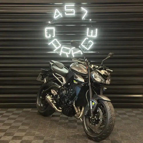 STREET TRIPLE 765 R PRATA 2023/2024