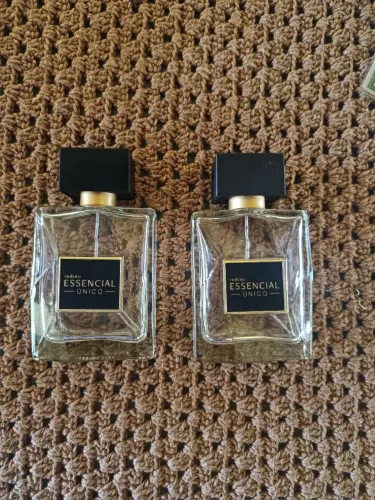 2 Fracos de perfume essencial único vazio