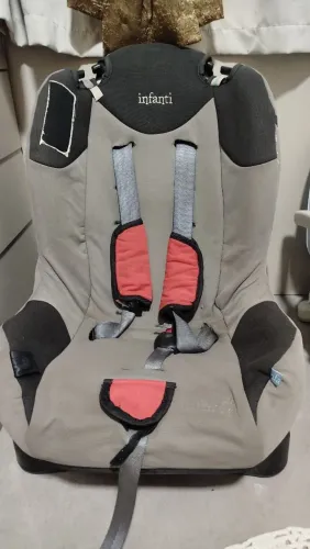 Cadeirinha de carro 
