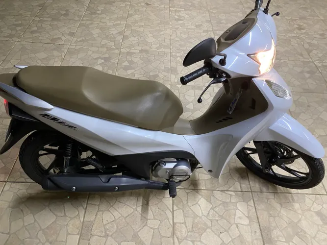 Biz 125 , ex , 2025 emplacada 2026