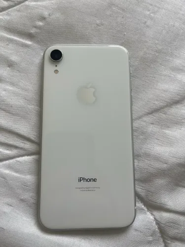 iPhone XR bateria 76%