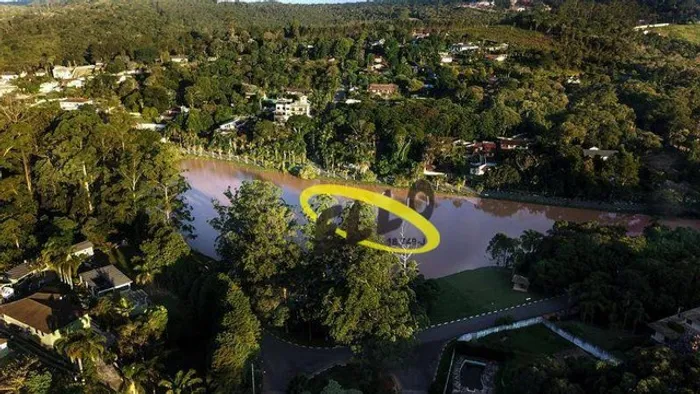 Terreno em Condomínio de Chácaras - Cotia / SP!