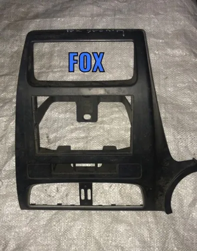 Moldura de rádio Fox