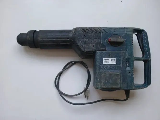 Martelo perfurador e rompedor Bosch modelo 11245 220 Volts usado quebra e fura