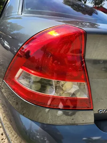 Lanterna Traseira Esquerda Gm Omega 2003 - Rs Auto Peças