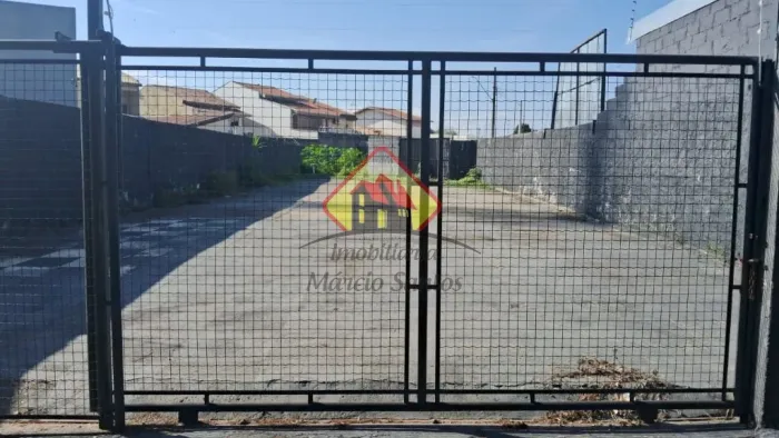 Locação de Terreno / Comercial na cidade de Taubaté