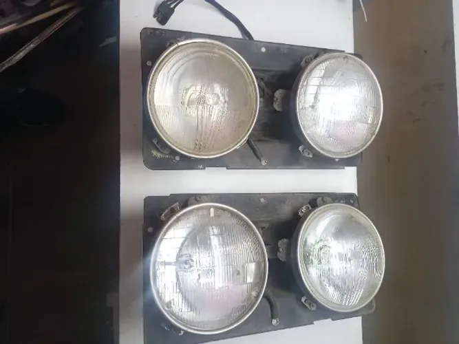Galaxie Landau Moldura com farol Original