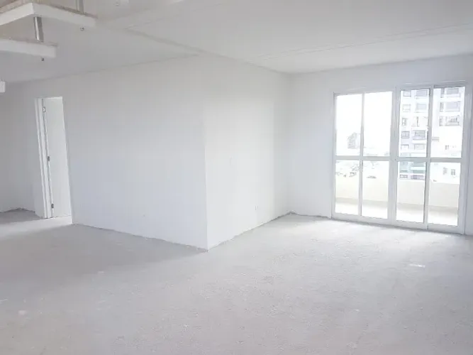 Cobertura triplex 4 quartos sendo 2 suite frente para rua próximo do shopping