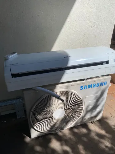Ar condicionado 