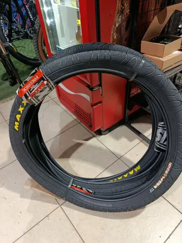  Par Pneus Maxxis hookworm Aro 26 2.50 Freeride Grau