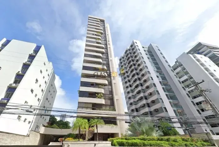 Apartamento 4 Quartos Andar Alto ao lado do Estádio dos Aflitos