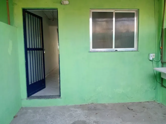 Casa de um quarto com garagem em Jardim Pernambuco N.I.