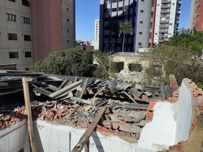 Entulho limpeza obras