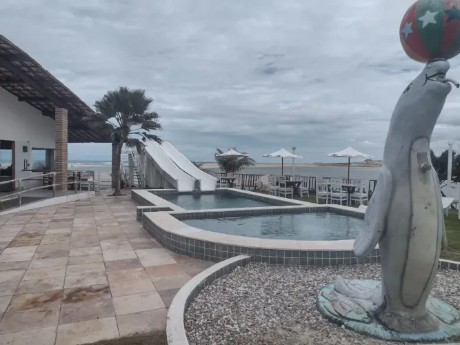 " HOTEL NA BEIRA DO MAR - PÉ NA AREIA "