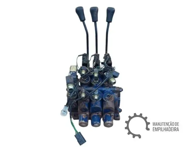 Comando hidráulico para empilhadeira elétrica Toyota 6FBRE