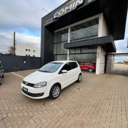 Volkswagen Fox 1.0 MI Total Flex 8V 5P 2014