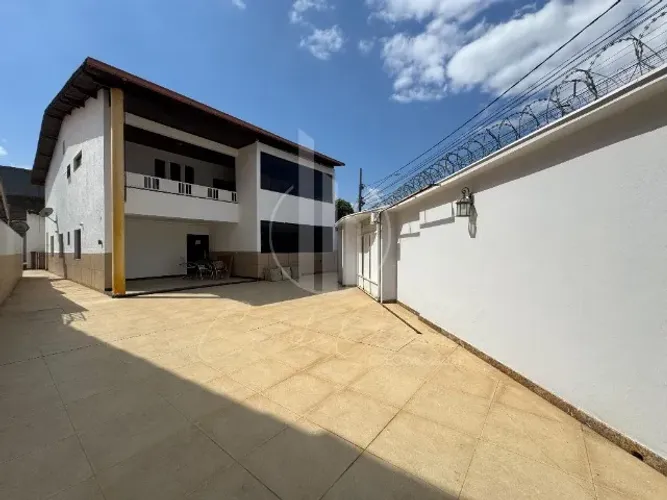 Venda: Casa de Alto Padrão no Bairro JK II em Gov. Valadares/MG