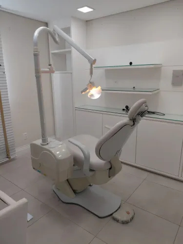 Cadeira Gnatus médica e estética 