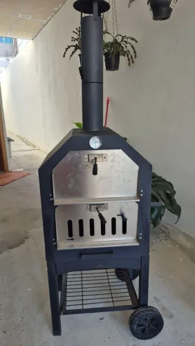 Churrasqueira com Forno de Pizza (2 em 1)