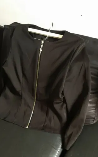 Jaqueta feminina tamanho G veste M