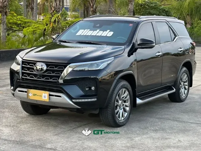 Toyota Hilux SW4 SRX Blindado C/Vidros  que não delaminam