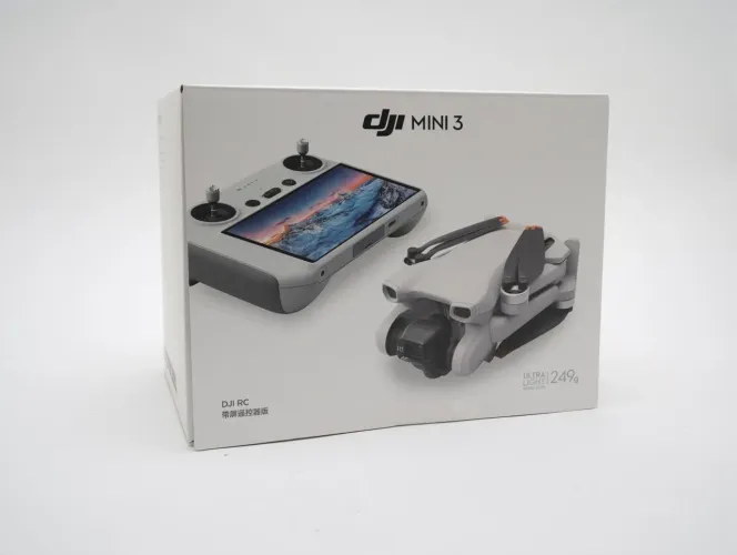 DJI Drone Dji Mini 3 Rc com câmera 4k Cor Branzo e Cinza Novo