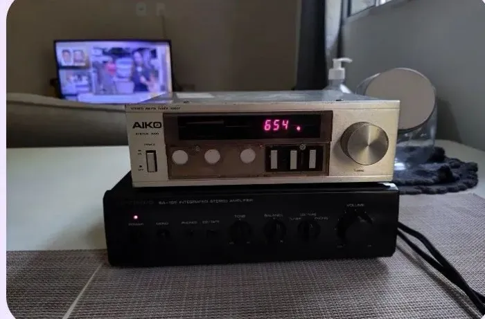 Aparelho de Som Estéreo Aiko SA-125