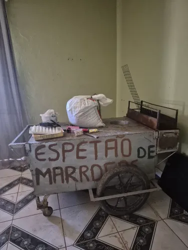 Carrinho de Espetinho 