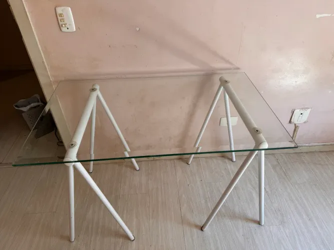 Mesa para escritório ou quarto