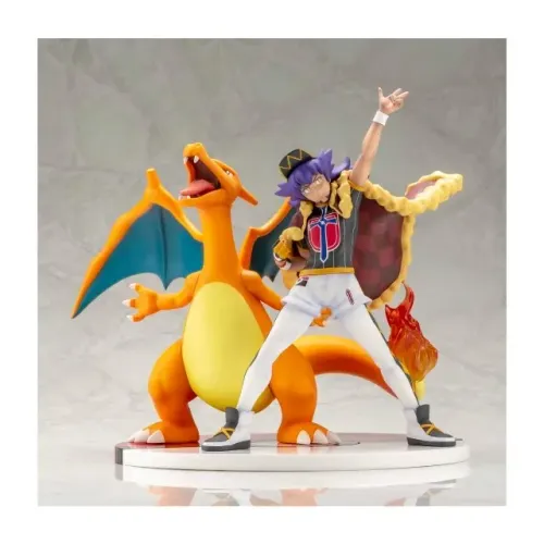Pokemon Center Original LEON & CHARIZARD Figure Art