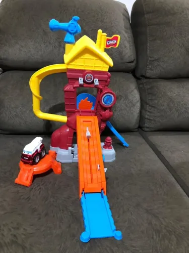 Playset Tonka Chuck & Friends Twist Trax Fire Funhouse