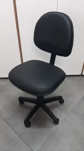 Cadeira de Escritório Giratória Preta