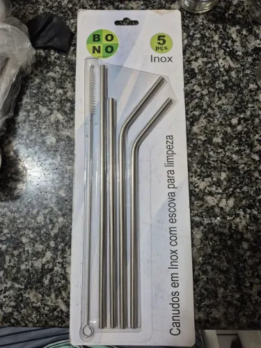 4 canudos de inox + uma escova de limpeza