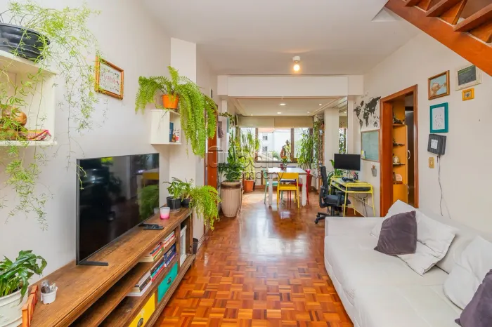 Cobertura em Passo da Areia com 144 m² , 2 quarto(
