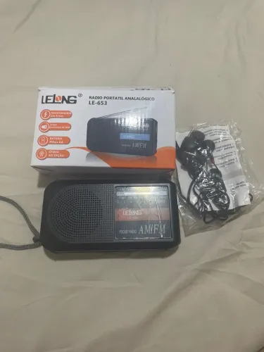 Rádio Portátil Analógico LE-653 Novo na cá - a pilha