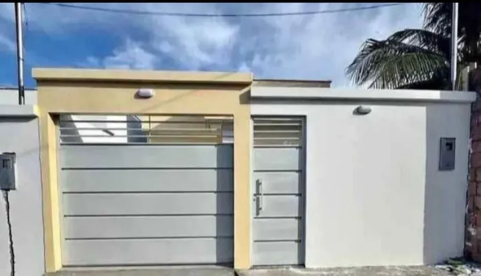 - Casa na Divineia