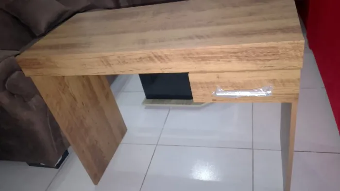 Escrivaninha com Gaveta entrega e montagem grátis chamaaaa