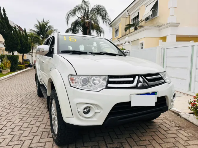 PAJERO DAKAR 3.2 DIESEL 7 LUGARES !