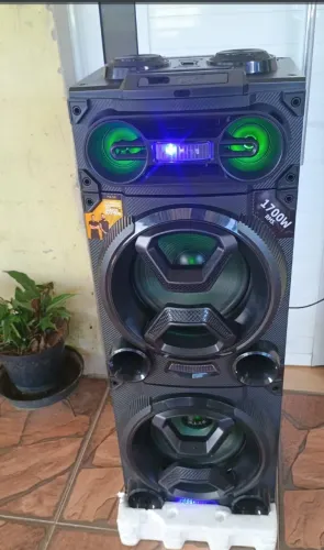 Caixa de Som Bluetooth 1700W RMS - Potente e com Iluminação