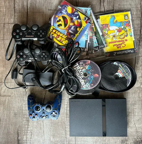 PlayStation 2 Ps2 Com + 2 Controles + Muitos Jogos a sua escolha