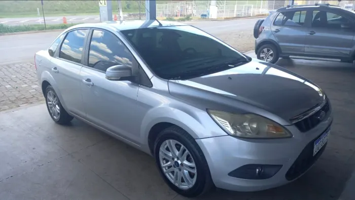 Ford Focus Sedan 2.0 16v/2.0 16V Flex 4P 2013