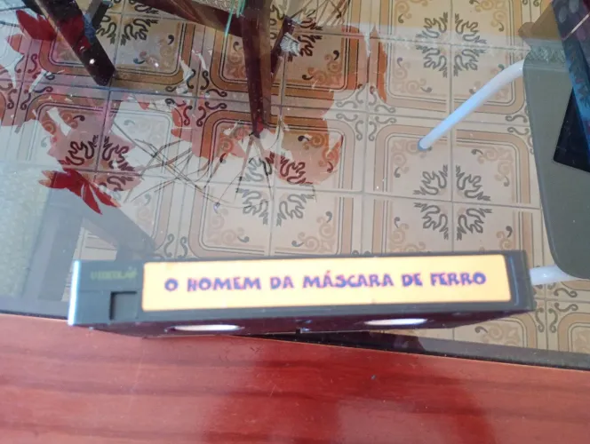 Fita VHS - O Homem da Máscara de Ferro - Dublado