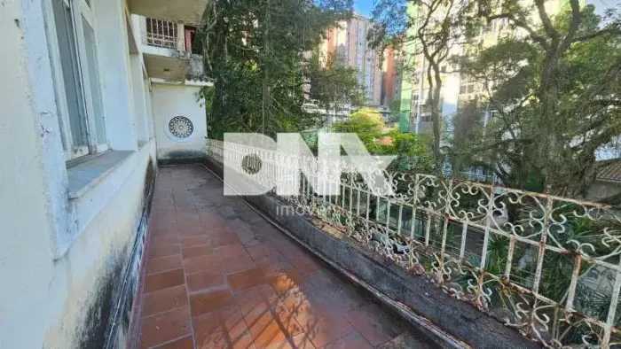 Casa de rua : / Residencial / Gávea