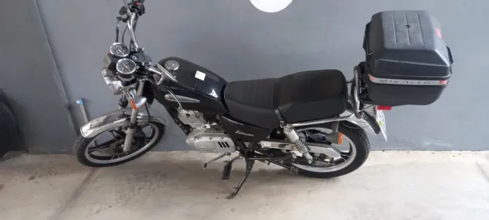 Moto Intruder 2008 partida elétrica - 19.000km Original Super Econômica