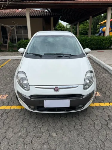 Fiat Punto Essence 1.6 Flex 16V 5P 2013